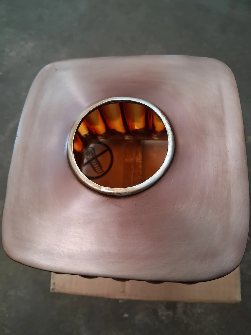 Decorative Amber Glass and Metal Accent Tissue Box Cover.